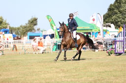 U60_0424 2026