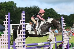 16 Nantslleg Islwyn