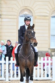 00 PRIZE GIVING
